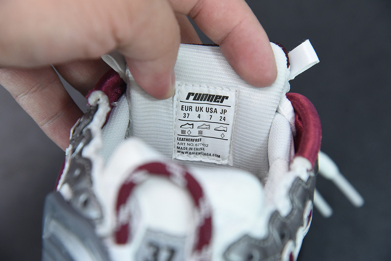 Ba*len*cia*ga runner sneaker