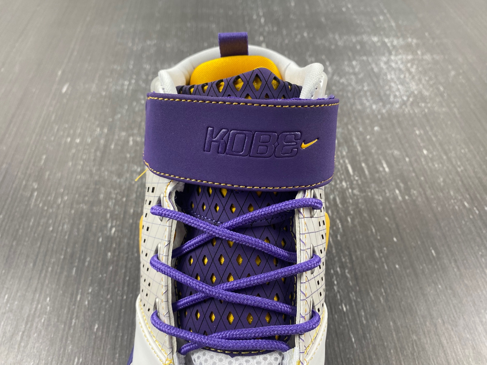 nike zoom kobe 2