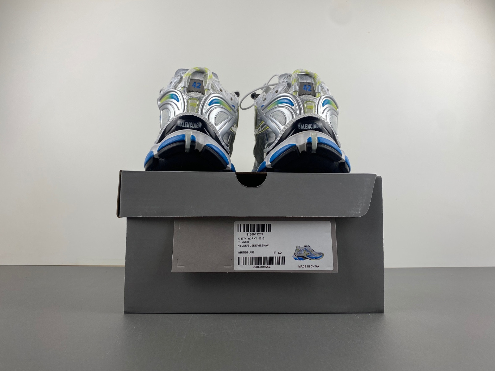 Ba*len*cia*ga runner sneaker