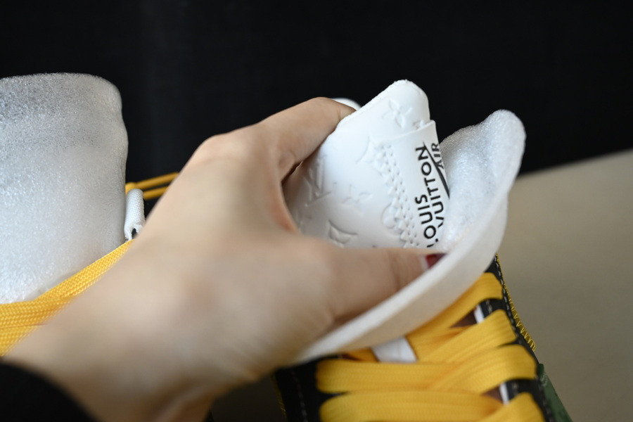 lvt x nike air force1