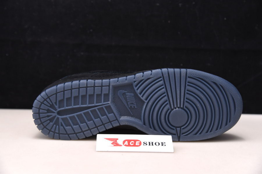 undefeated x nike dunk low