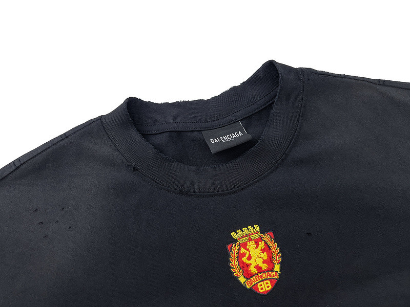 Ba*len*cia*ga clothes