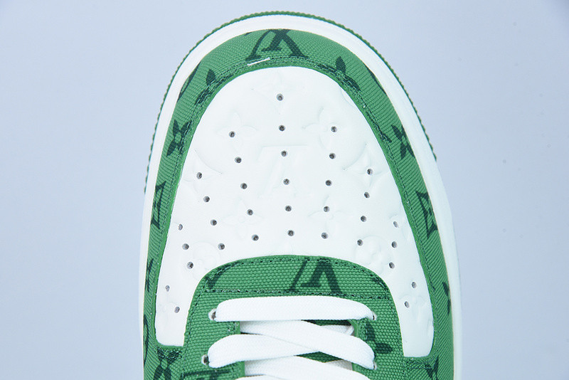 lvt x nike air force1