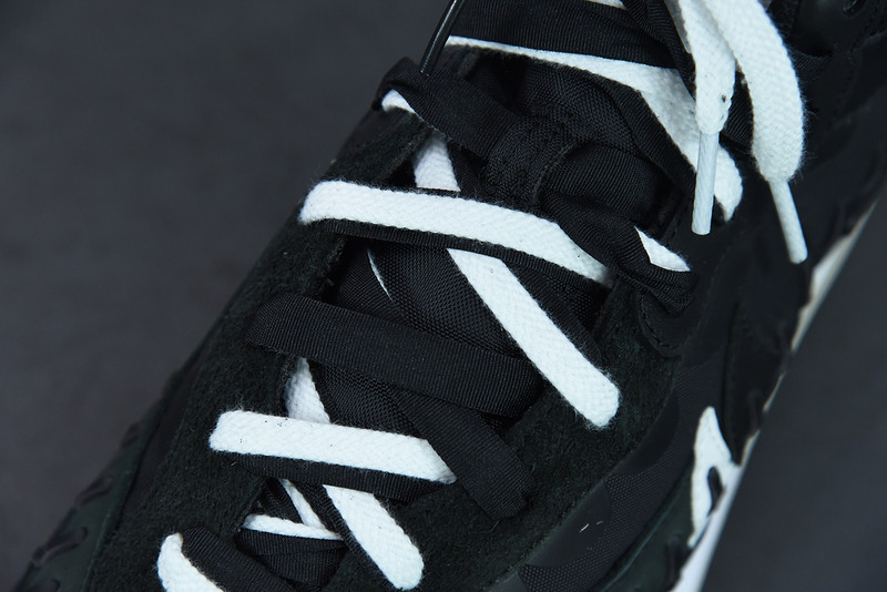 sacai x nike ldwaffle x jean paul gaultier black white dh9186-001