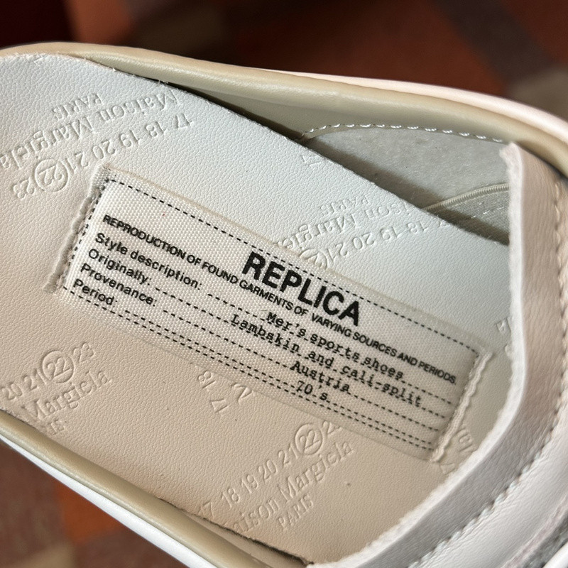 ma*s*n Ma*i*la sneaker