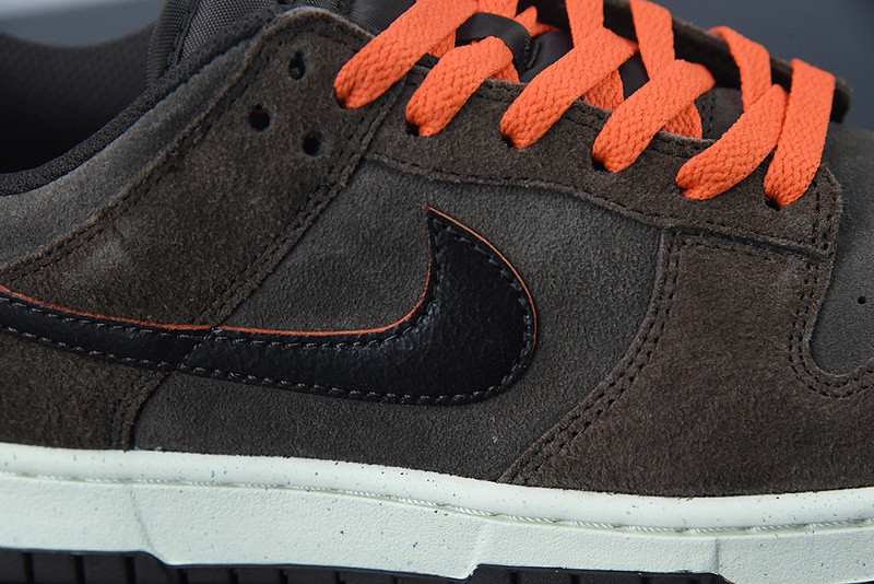 nike dunk low “baroque brown” dq8801-200