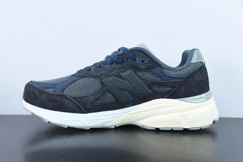 new balance sneaker