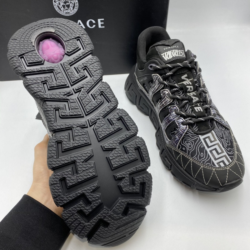 vs chain reaction sneakers