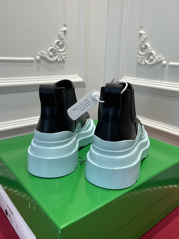 Bo*te*ga ve*ne*ta sneaker