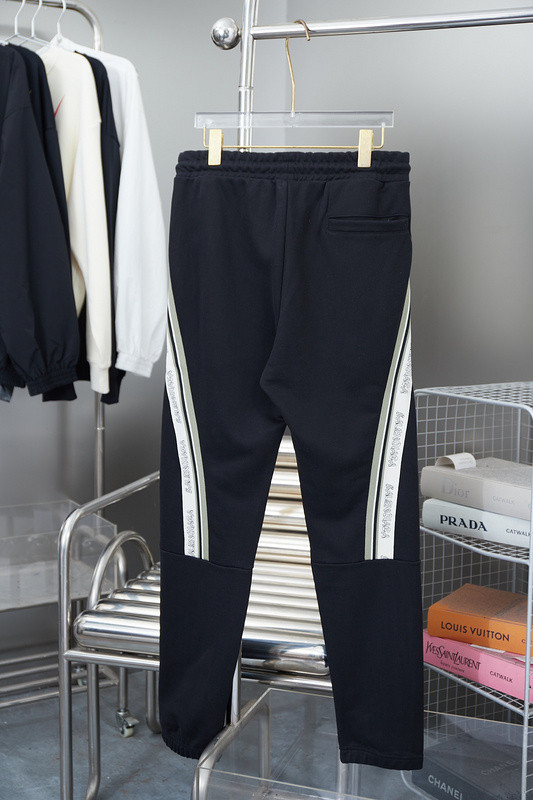 Ba*len*cia*ga clothes